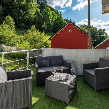 Vila Stunning 4-Bed House In La Bourboule Exteriér fotografie