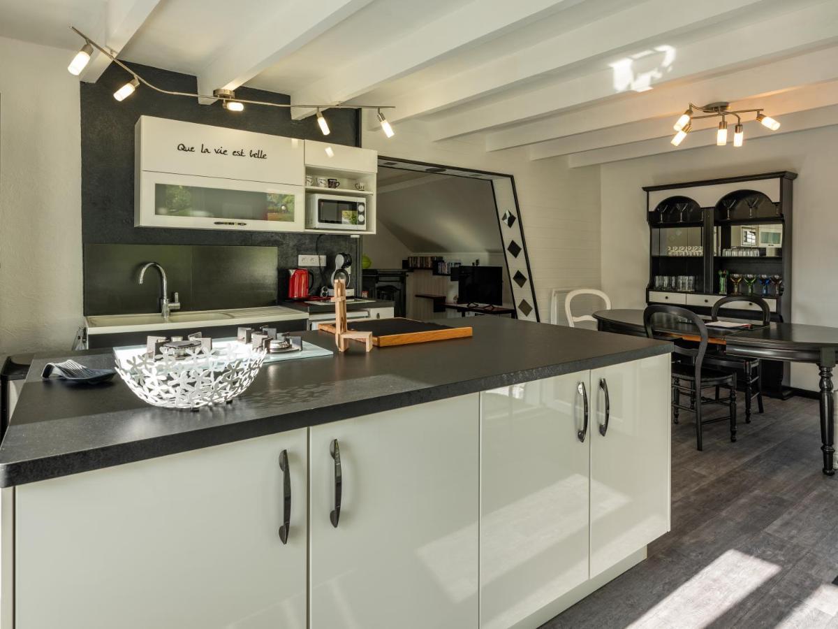 Vila Stunning 4-Bed House In La Bourboule Exteriér fotografie